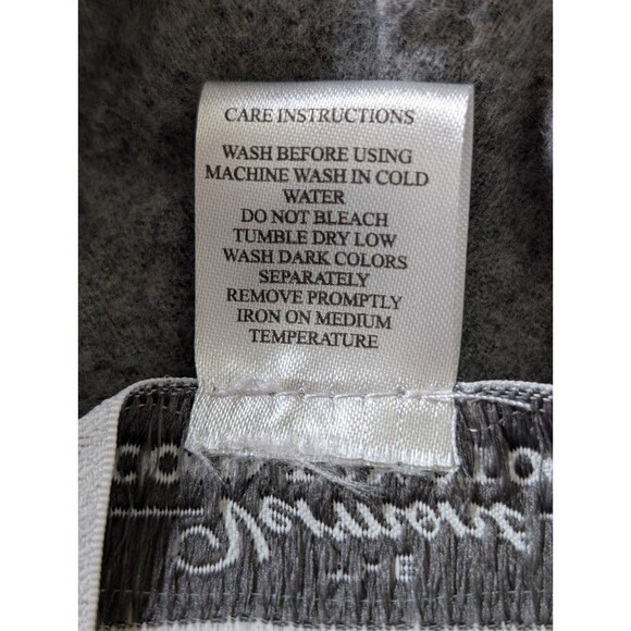 The Vermont Country Store Mens Double Comfort Portuguese Flannel Robe Red - Picture 8 of 10